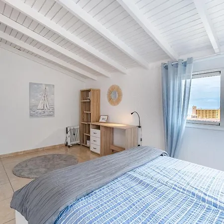 Sea View Penthouse Eden - 아데제