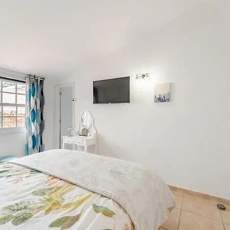 Sea View Penthouse Eden - 아파트