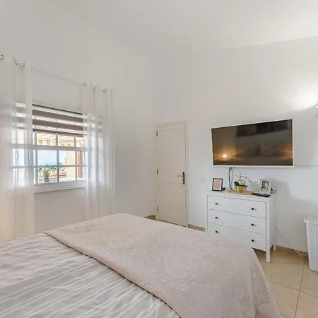 דירה Sea View Penthouse Eden -