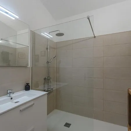 Sea View Penthouse Eden - דירה *