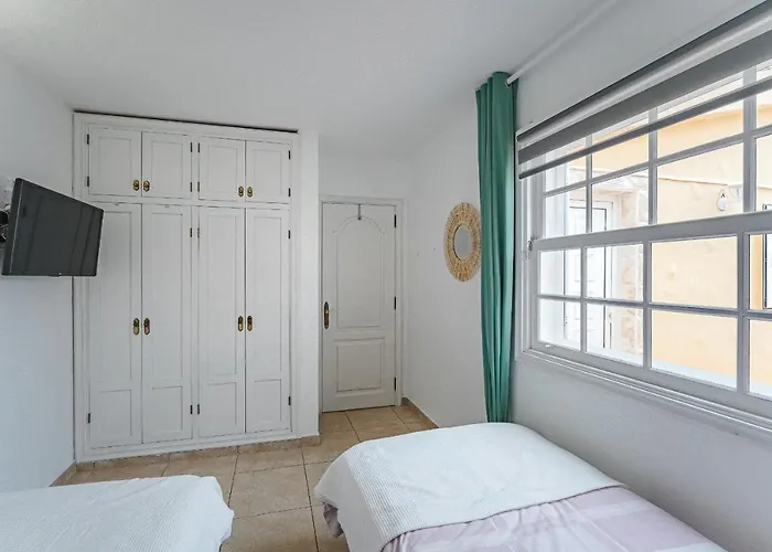 Sea View Penthouse Eden - アパート *