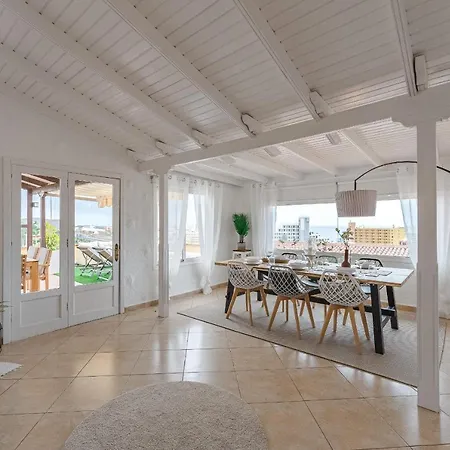 Sea View Penthouse Eden - Appartement *